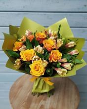 Букет цветов из:  Альстромерии и Розы в Хохле