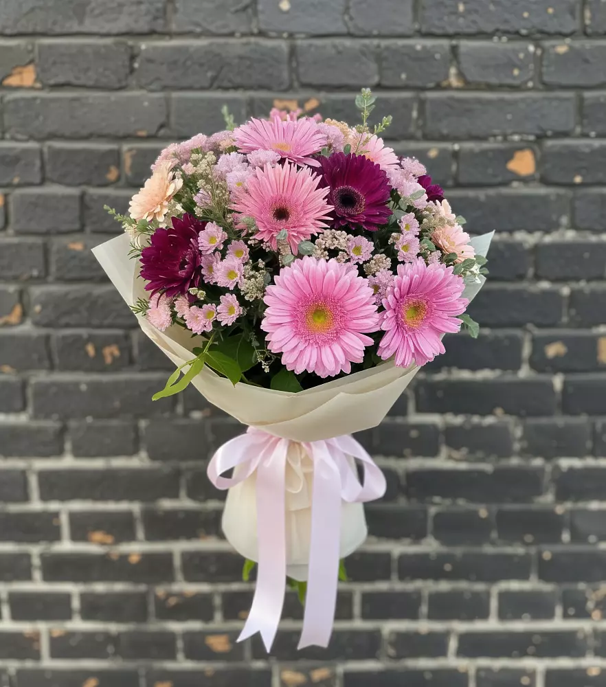 Букет цветов из: Герберы и Хризантемы в Хохле