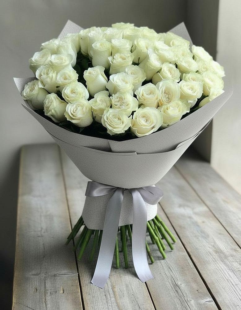 Букет 35 Белых роз в Хохле