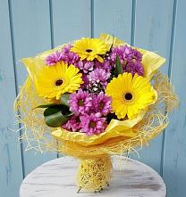 Букет цветов из:  Хризантемы и Герберы в Хохле