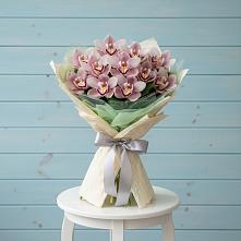 Букет цветов из:  Орхидеи и Розы #REPLACE_PRED# Хохле