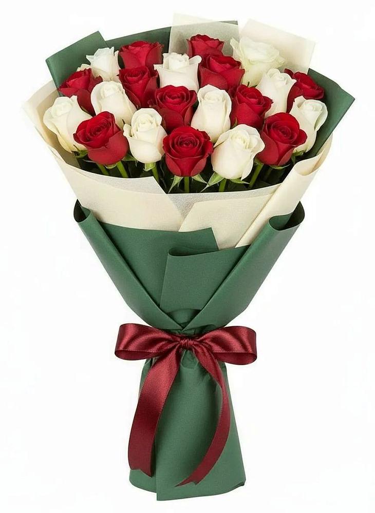 Букет Микс из красных и белых роз в Хохле