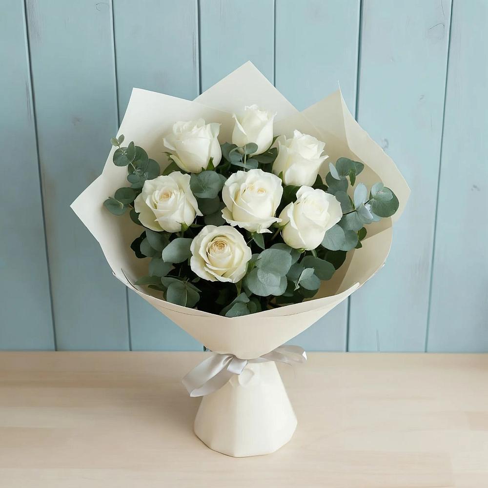 Букет Белые розы в Эвкалипте в Хохле