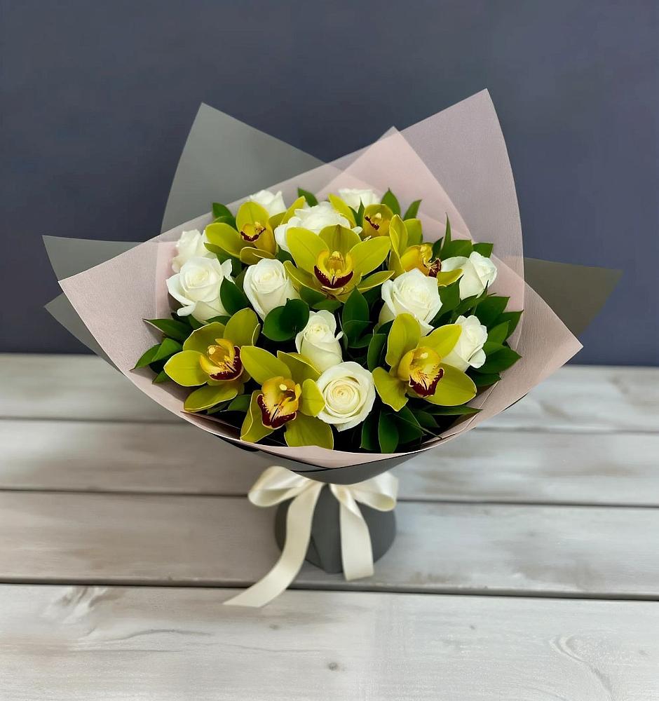 Букет цветов из: Орхидеи и Розы в Хохле