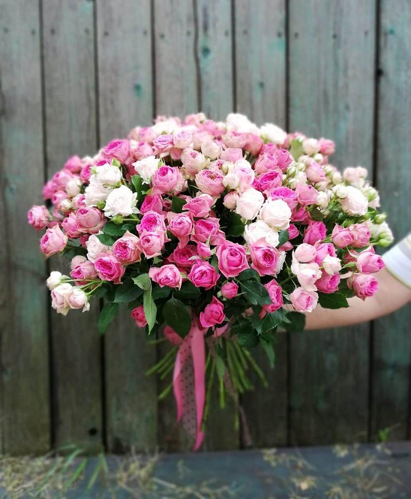 Букет Розовые кустовые розы Натали и Лав Лидия в Хохле