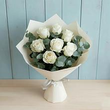 Букет Белые розы в Эвкалипте в Хохле
