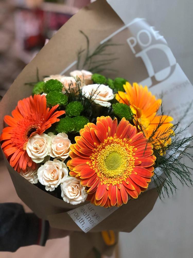 Букет цветов из: Герберы, Хризантемы и Розы в Хохле