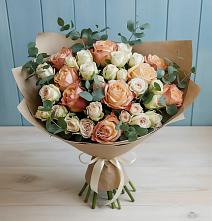 Букет цветов из:  Альстромерии и Розы в Хохле