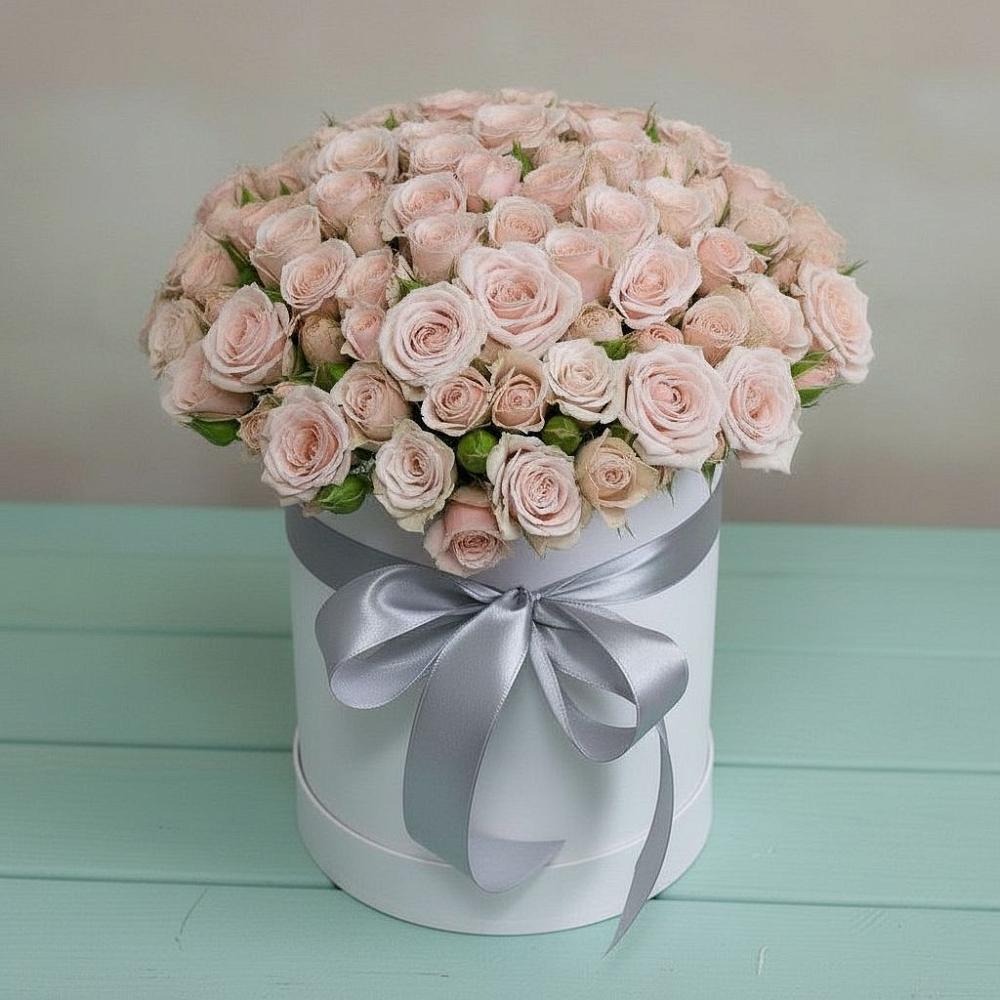 Цветочная композиция из Розы в шляпной коробке в Хохле